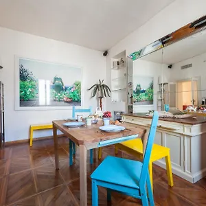 townhouse-con-terrazza.hotelslidodijesolo.com/
